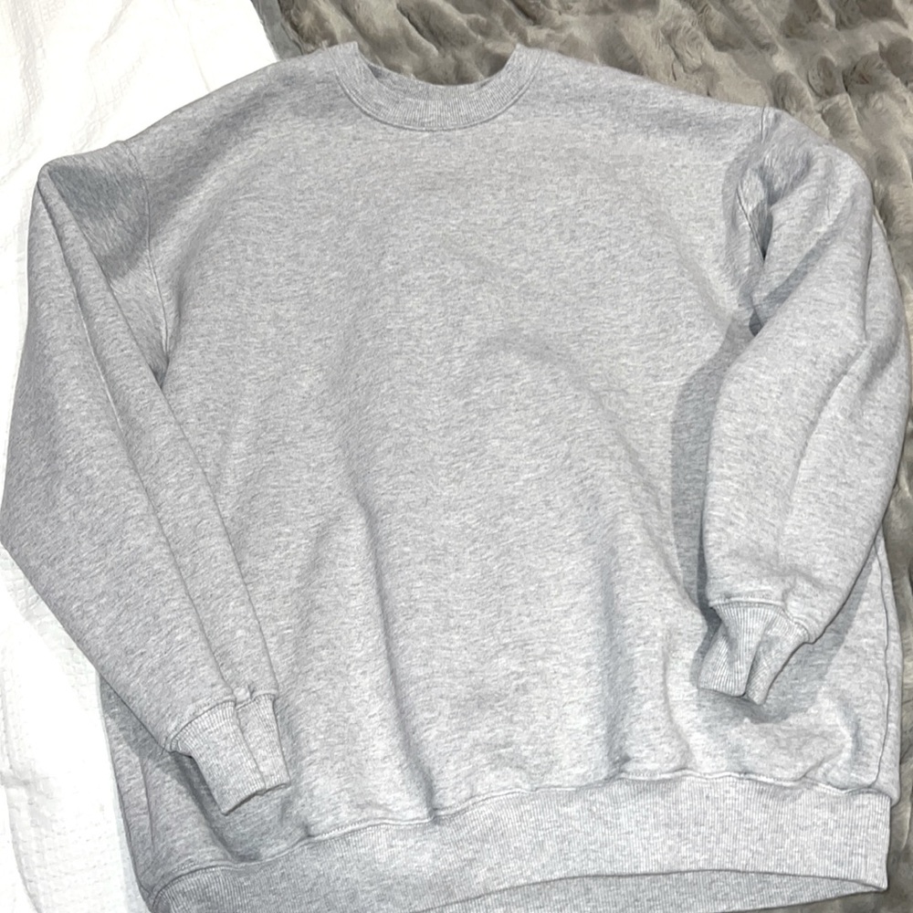 Aritzia Wilfred free crew neck